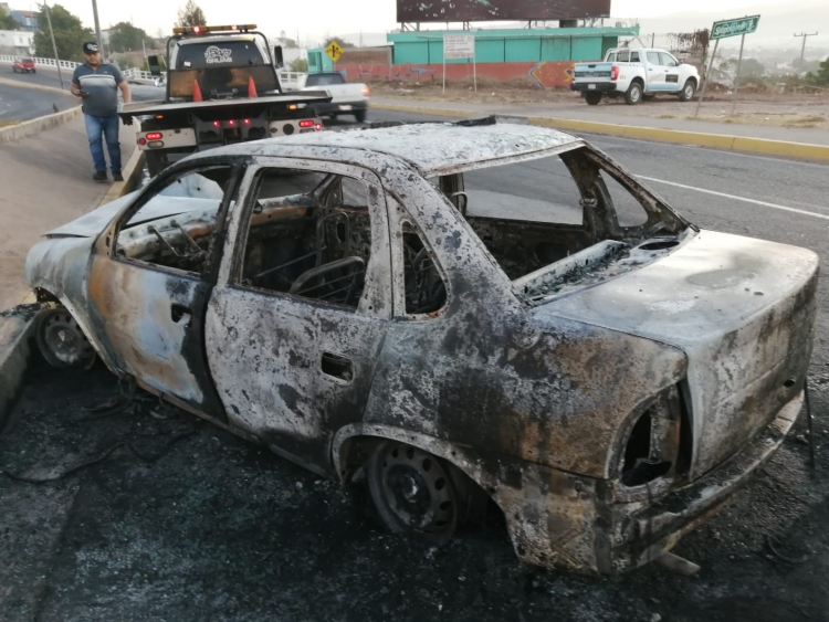 Por segundo d&iacute;a consecutivo queman veh&iacute;culo en Culiac&aacute;n; ahora fue un Chevy
