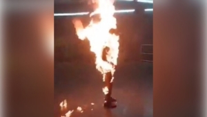 Abuelito de 74 a&ntilde;os se prende fuego al interior de la L&iacute;nea Azul del Metro