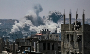 Israel contin&uacute;a bombardeando la Franja de Gaza pese a tregua pactada mediante EEUU