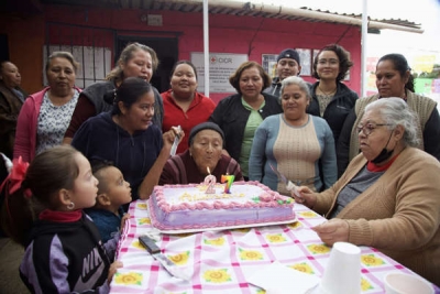 'Las patronas' de Veracruz cumplen 27 a&ntilde;os ayudando a migrantes que pasan en tren