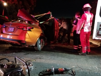 En aparatoso accidente contra un tractor muri&oacute; un hombre en Navolato