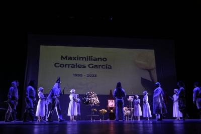Homenaje p&oacute;stumo a Max Corrales