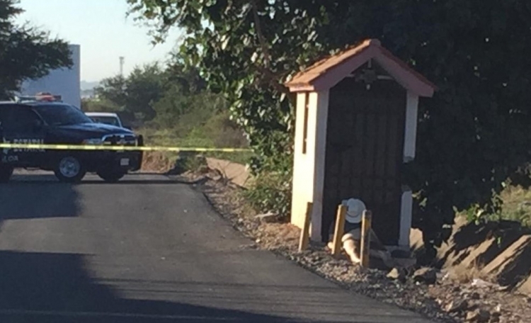 Localizan asesinado a un hombre en el cenotafio de &lsquo;Chalino&rsquo; S&aacute;nchez