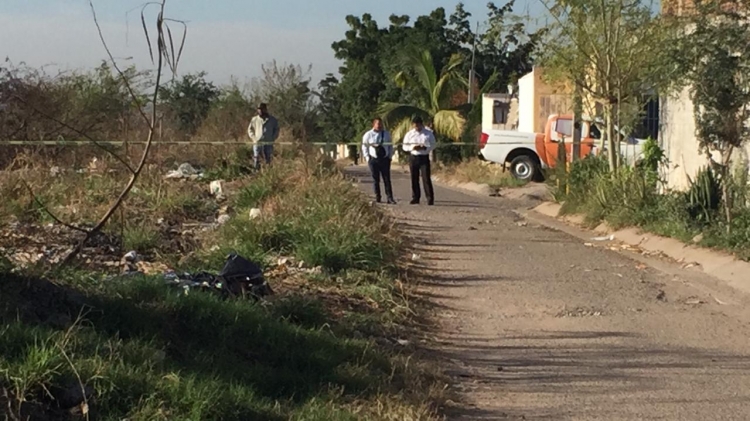 Embolsado amanece cad&aacute;ver de un joven asesinado, en Prados del Sur, Culiac&aacute;n