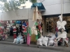 Con Fe comerciantes esperan ventas por D&iacute;a de la Virgen, Pastorelas y Santa Claus