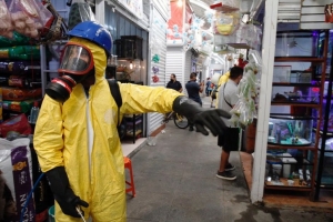Dos de los motores de la econom&iacute;a mexicana decaen abruptamente por la pandemia