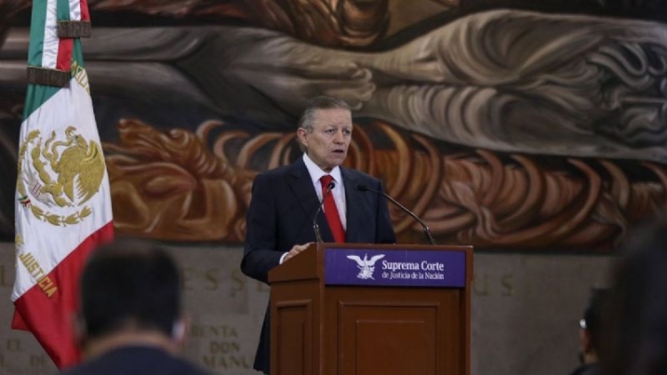 Propuesta para que Corte no interprete la Constituci&oacute;n denota desconocimiento de su labor: Zald&iacute;var