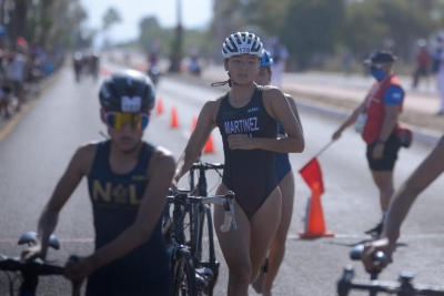 Triatleta ahomense Victoria Mart&iacute;nez gan&oacute; la presea de bronce en los Nacionales