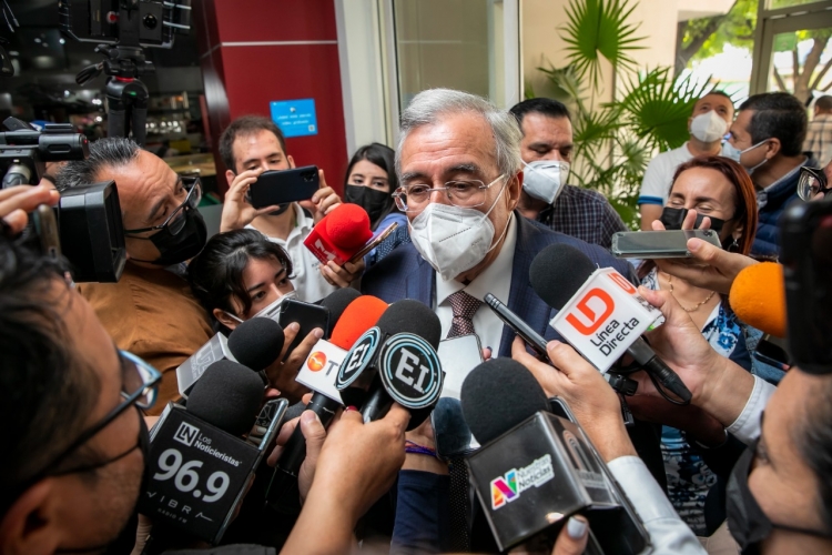 Teniente de la Marina s&iacute; fue levantado en Surutato y liberado horas despu&eacute;s: Gobernador