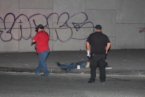 Ejecutan a un joven y abandonan el cuerpo abajo del puente a desnivel de la Costerita, Culiac&aacute;n