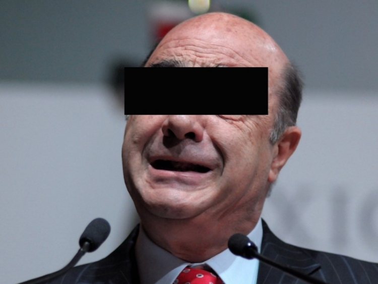 Jes&uacute;s Murillo Karam busca salir de prisi&oacute;n con amparo