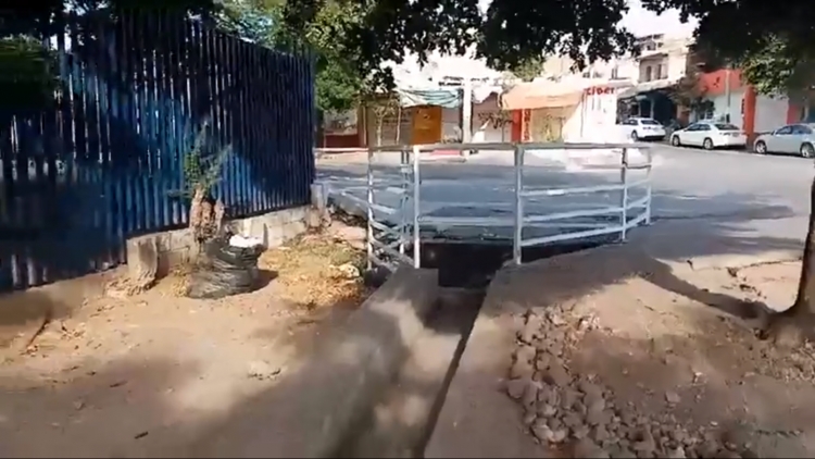Denuncian vecinos canal peligroso al costado del CBtis 224
