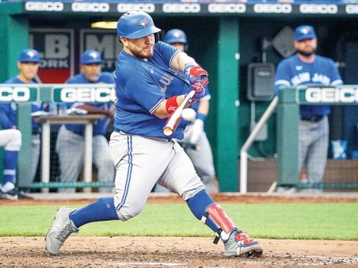 El tijuanense Alejandro Kirk gana el 'Bat de Plata' en las Grandes Ligas