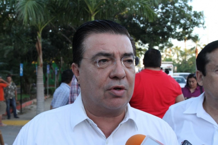 Fallece el ex secretario de Salud, Ernesto Echeverr&iacute;a Aispuro, v&iacute;ctima de coronavirus