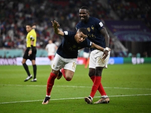 Francia y un brillante Mbapp&eacute; avanzan a Cuartos de Final en el mundial de Qatar