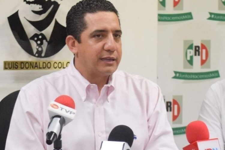 De lejecitos con el PRI, pero no descarta apoyar desde su trinchera en las pr&oacute;ximas elecciones, declara Jes&uacute;s Vald&eacute;s