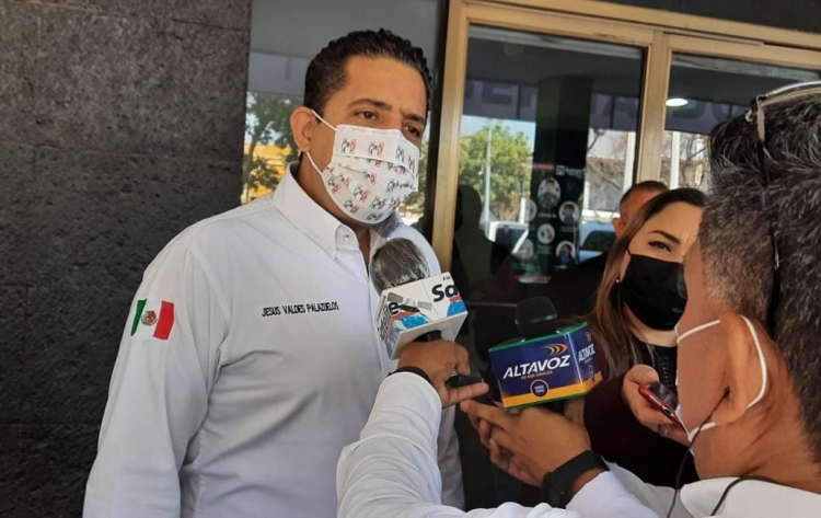 Que no fue relegado el priismo sinaloense en la lista pluri, lo colocan en el sitio 8, dice Jes&uacute;s Vald&eacute;s