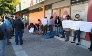 Se derrumba la econom&iacute;a personal al 52 por ciento de mexicanos por confinamiento