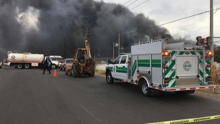 Fuerte incencio en bodegas de la Empresa Bachoco al norte de Culiac&aacute;n
