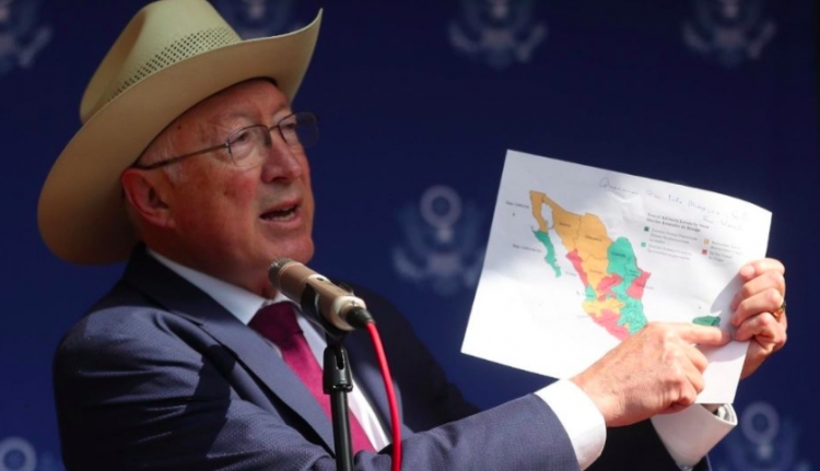 Inseguridad "enfr&iacute;a la inversi&oacute;n que se deber&iacute;a hacer aqu&iacute;" en nuestro pa&iacute;s, Ken Salazar