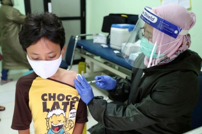 China, primer pa&iacute;s que vacunar&aacute; a ni&ntilde;os peque&ntilde;os contra covid-19