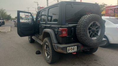 Privan de la libertad a un hombre cuando circulaba por el bulevar F&eacute;lix Enrique Cabrera, en la colonia Infonavit Humaya