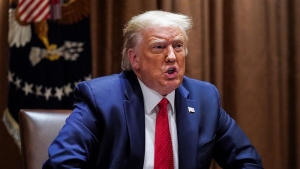 Trump no logra detener el aumento de cifras por Covid-19 que se disparan en 14 estados
