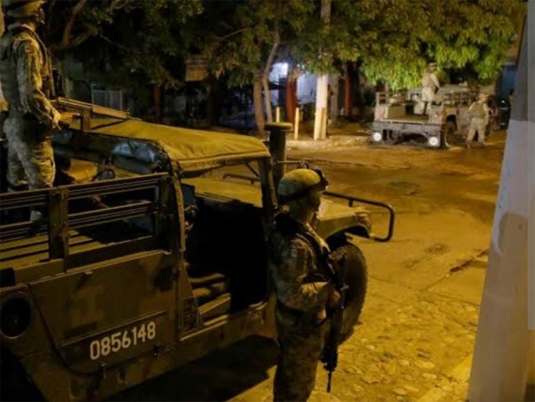 Matan a comandante militar en emboscada al Ej&eacute;rcito, en Coalcom&aacute;n, Michoac&aacute;n