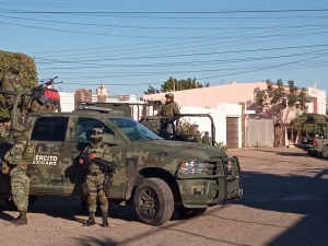 Una segunda caravana de turistas estadounidenses y de Canad&aacute; arribaron al norte de Sinaloa pese a la alerta emitida por Consulado