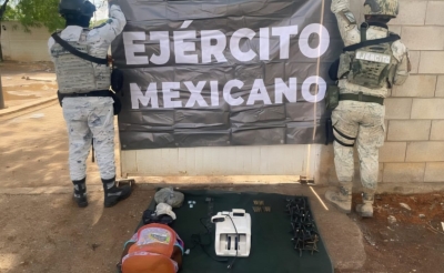 En el pueblo de 'Agua Blanca', en Culiac&aacute;n, Grupo Interinstitucional confisca veh&iacute;culos, droga, cartuchos de armas y 'ponchallantas'