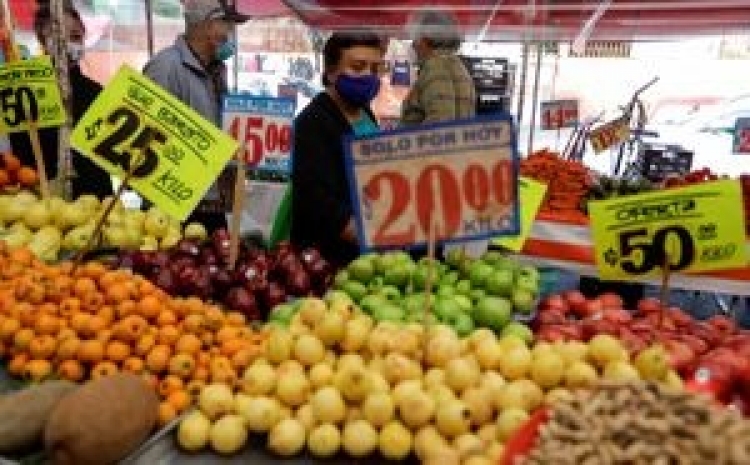 Inflaci&oacute;n anual desacelera a 8.53% en la primera quincena de octubre: Inegi