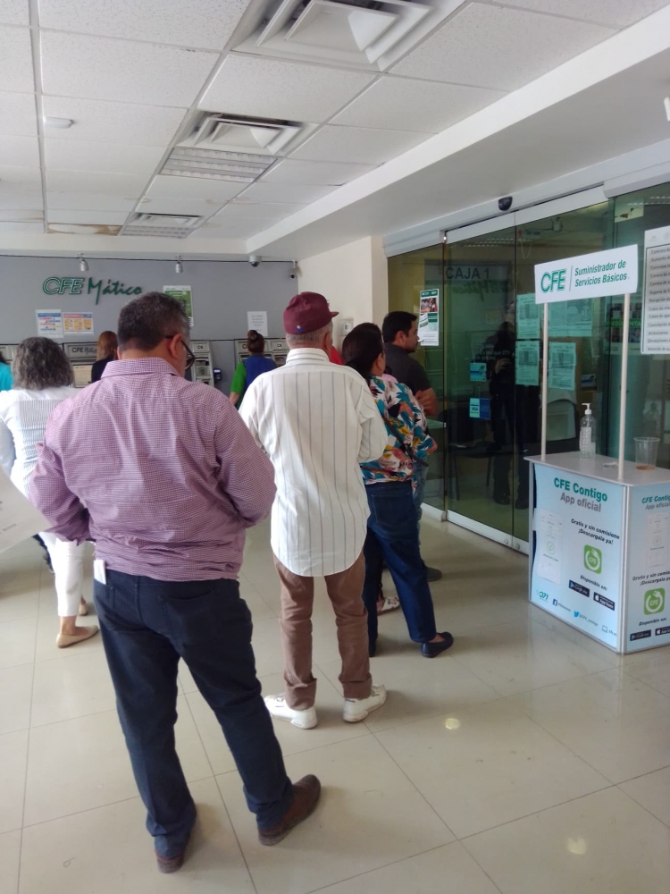 CFE anuncia que cerrar&aacute; algunos centros de atenci&oacute;n a clientes