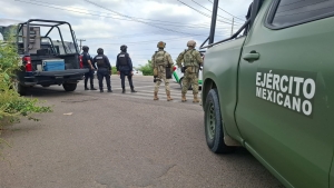 Balacera en Culiac&aacute;n deja a un polic&iacute;a estatal herido y un autob&uacute;s baleado