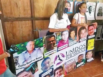 Caen 11 polic&iacute;as por desaparici&oacute;n de m&aacute;s de 30 personas en Veracruz