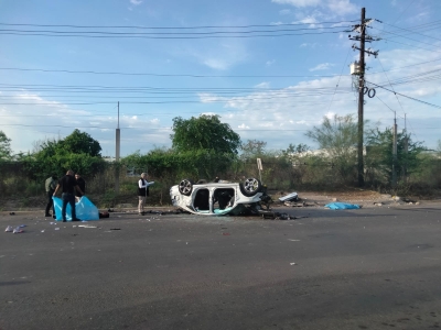 Muerte de dos j&oacute;venes en volcadura mancha de rojo el alba de este s&aacute;bado en Culiac&aacute;n