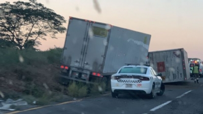 Se accidenta autob&uacute;s de pasajeros en Jes&uacute;s Mar&iacute;a, Culiac&aacute;n; dos muertos