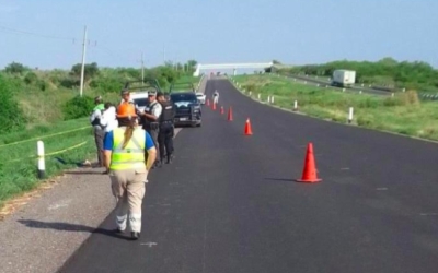 Hallan a un hombre sin vida y con huellas de violencia sobre la maxipista Mazatl&aacute;n-Culiac&aacute;n, cerca de Elota