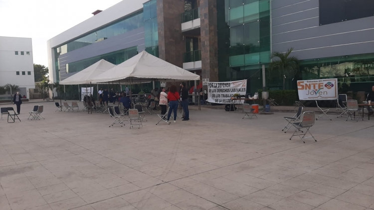 SNTE 27 cumple &iexcl;17 d&iacute;as en plant&oacute;n en SEPyC!