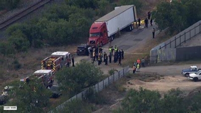 Texas lanza carteles intimidatorios en M&eacute;xico para desalentar a migrantes
