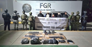 Distintas fuerzas especiales aseguran a 5 civiles, un veh&iacute;culo blindado y armas de alto poder en el municipio de Elota