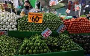 Econom&iacute;a mexicana se contrae 0.1% en cuarto trimestre de 2021