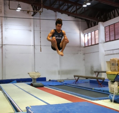 Gael Rosales, estudiante de Prepa UAS, participar&aacute; en evento de gimnasia en Alemania