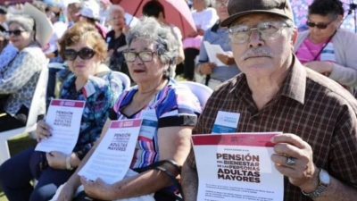 L&oacute;pez Obrador destaca el aumento del 25% a las pensiones de adultos mayores en 2023