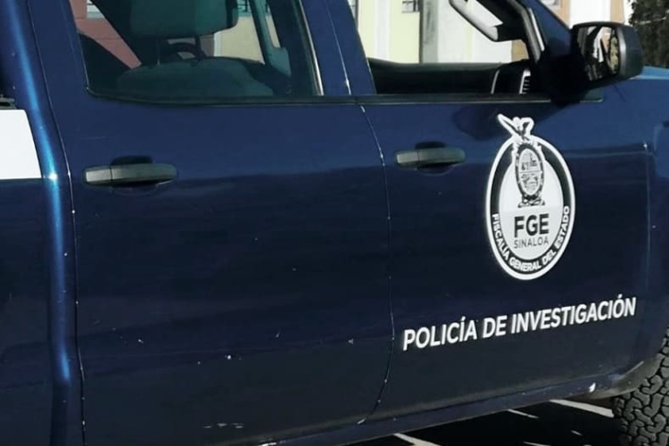 Polic&iacute;as de Investigaci&oacute;n trabajan bajo protesta; quieren mejores salarios y prestaciones