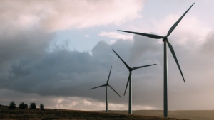 AMLO acuerda con 17 empresas de EU generaci&oacute;n de energ&iacute;a solar y e&oacute;lica