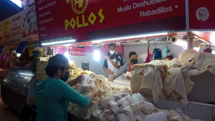 Por Cena de fin de A&ntilde;o abarrotan los mercados