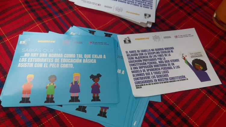 Es discriminatorio impedir la entrada a la escuela a ni&ntilde;os con el pelo largo o pintado