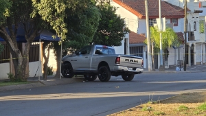 Una mujer es asesinada cuando conduc&iacute;a una camioneta en la colonia Villa Universidad