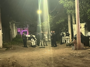 Atentado a balazos deja a dos hombres muertos y tres heridos en la colonia Rub&eacute;n Jaramillo