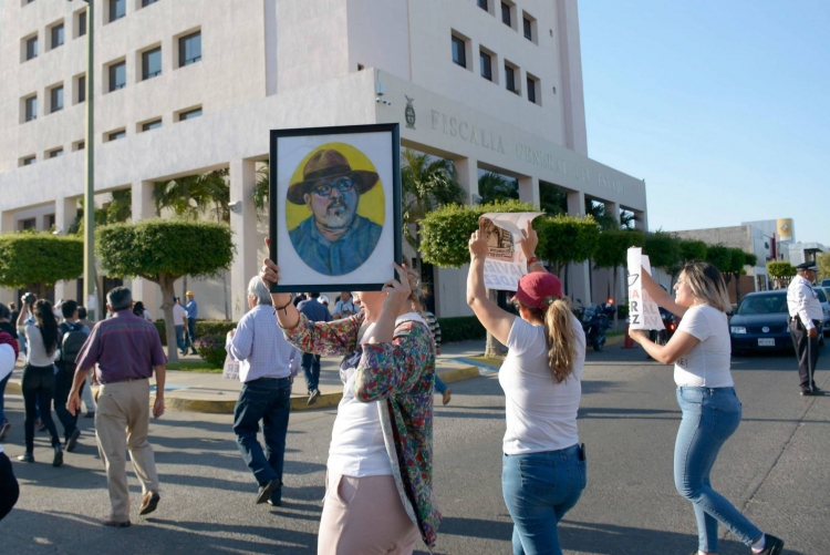 A medias la justicia por el asesinato de Javier Valdez